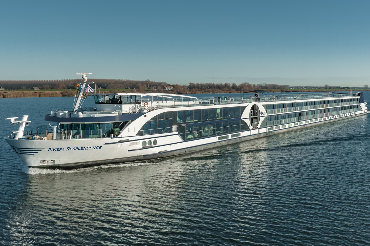 MS Riviera Resplendence